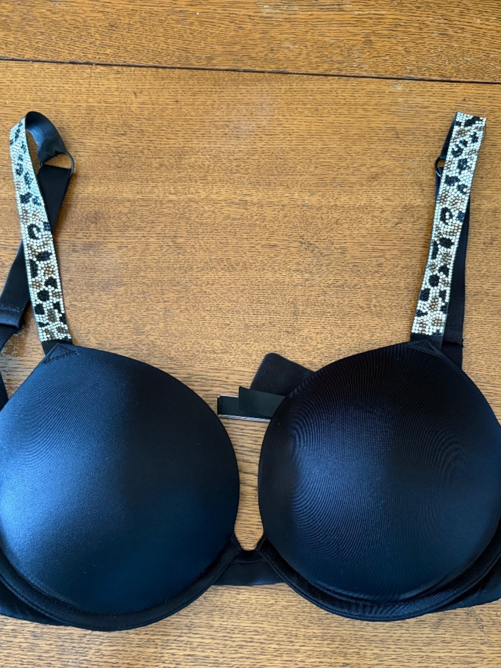Victoria Secret push up padded rhinestone 32DD